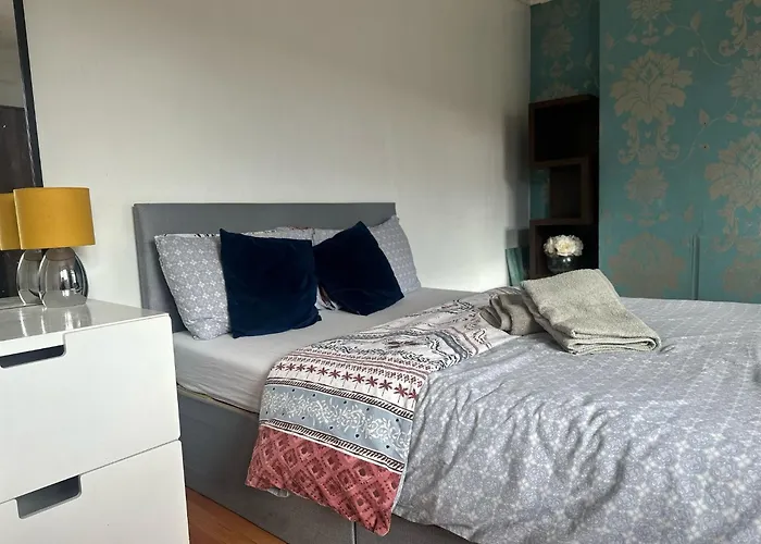 London Budget Maisonette